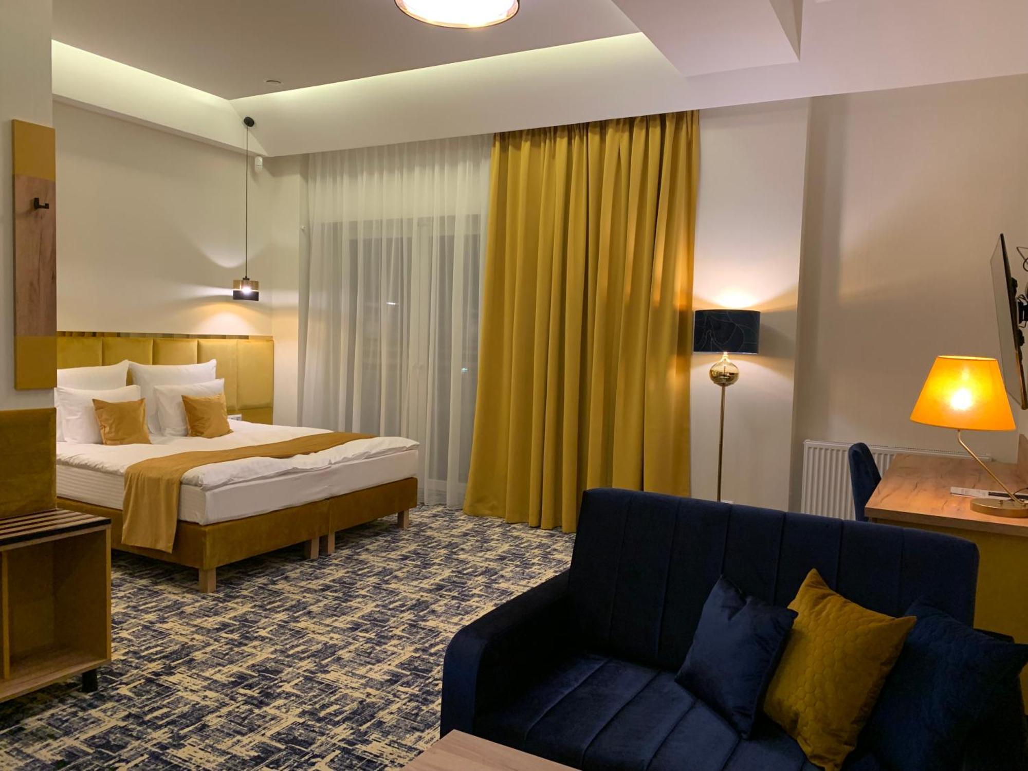 Piramida Aparthotel Boleslawiec  Kamer foto